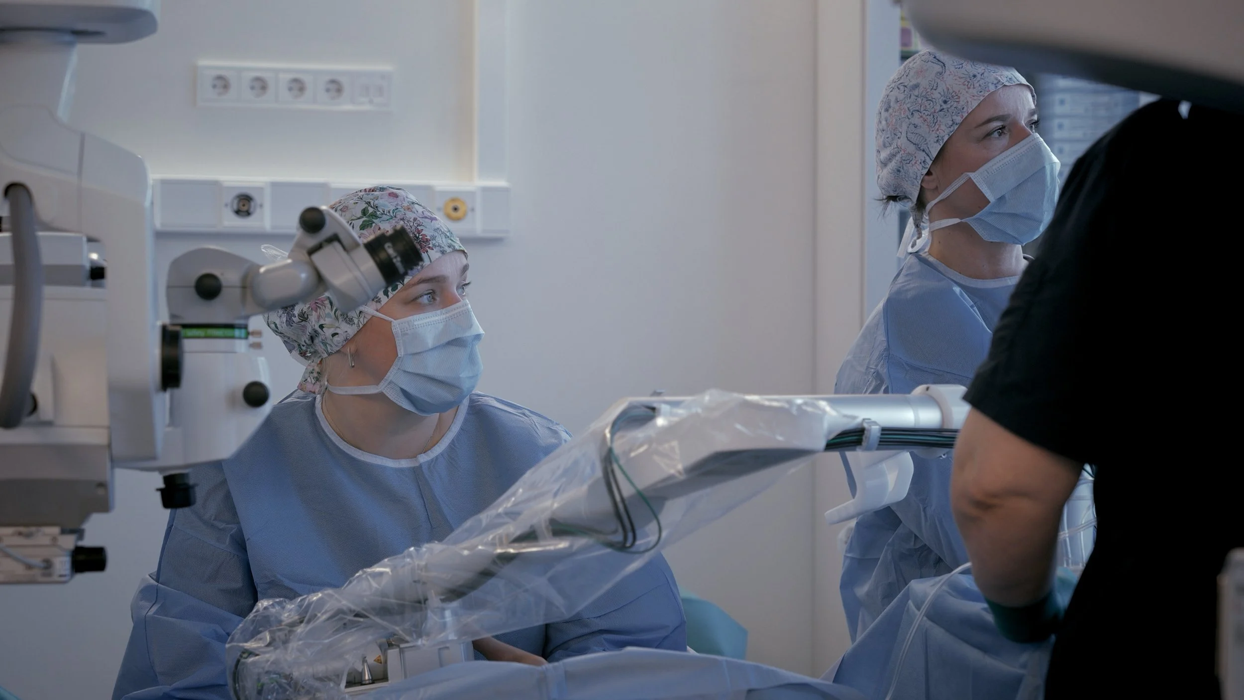 Bout laser lens exchange and cataracts