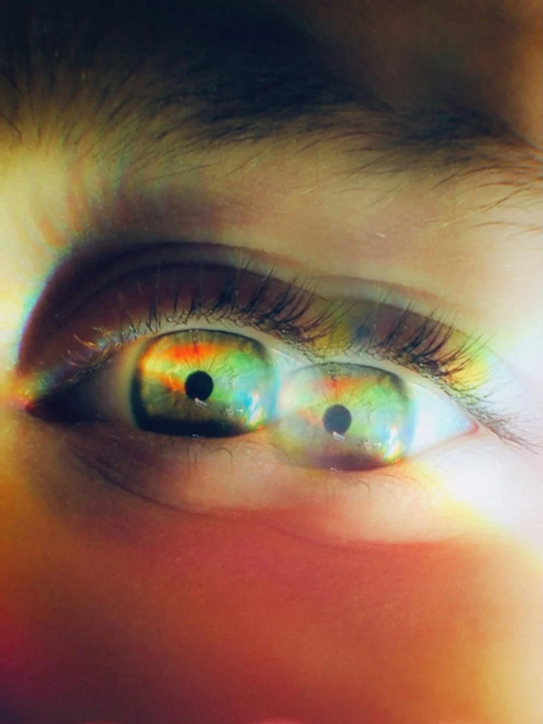 A doctor explains: double vision in one or two eyes?